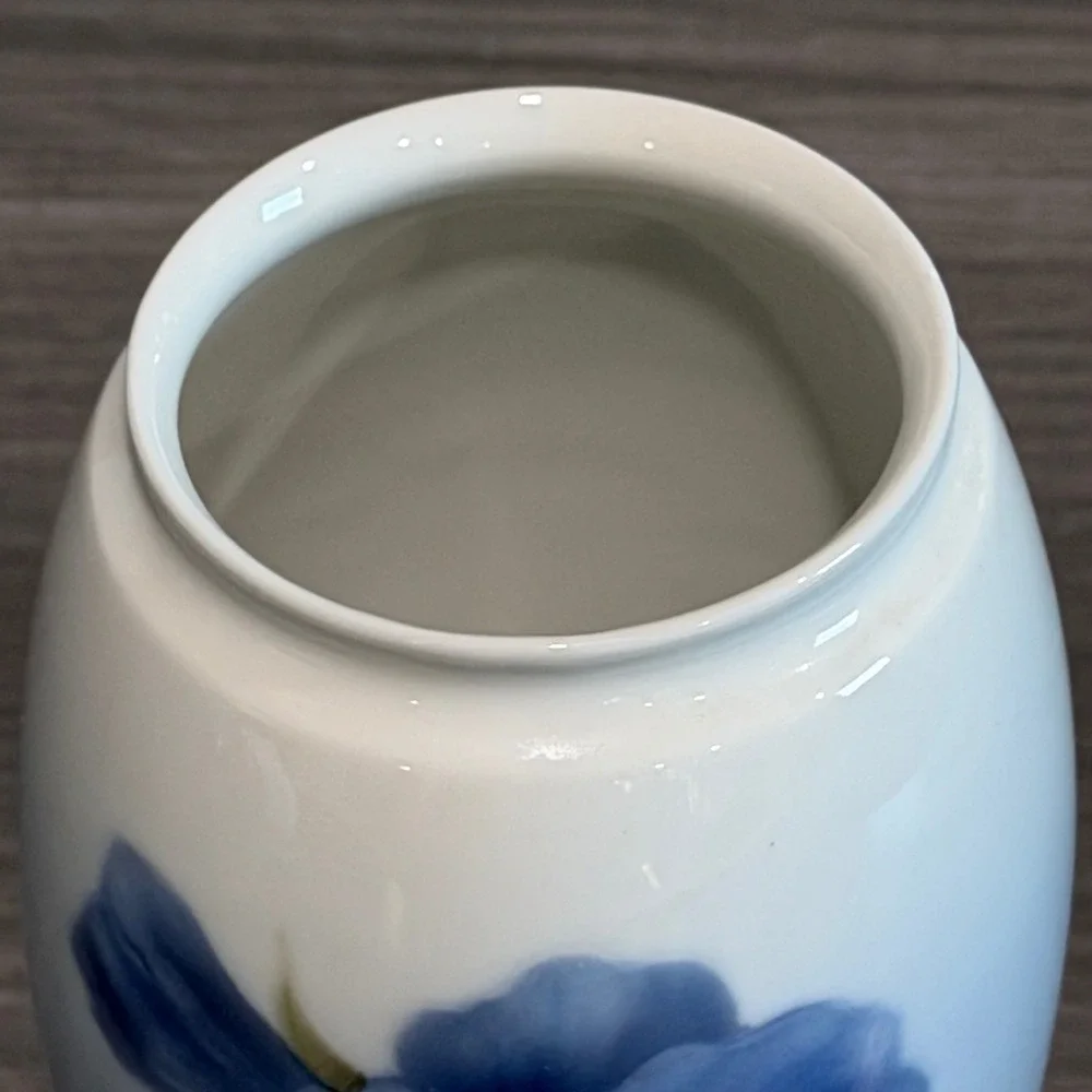 Bing & Grondahl B&G Denmark Blue Pansy Porcelain Vase 385-5254 5.25 Inch